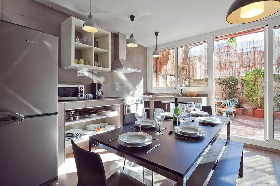 برشلونة Loft Chic Apartments الغرفة الصورة